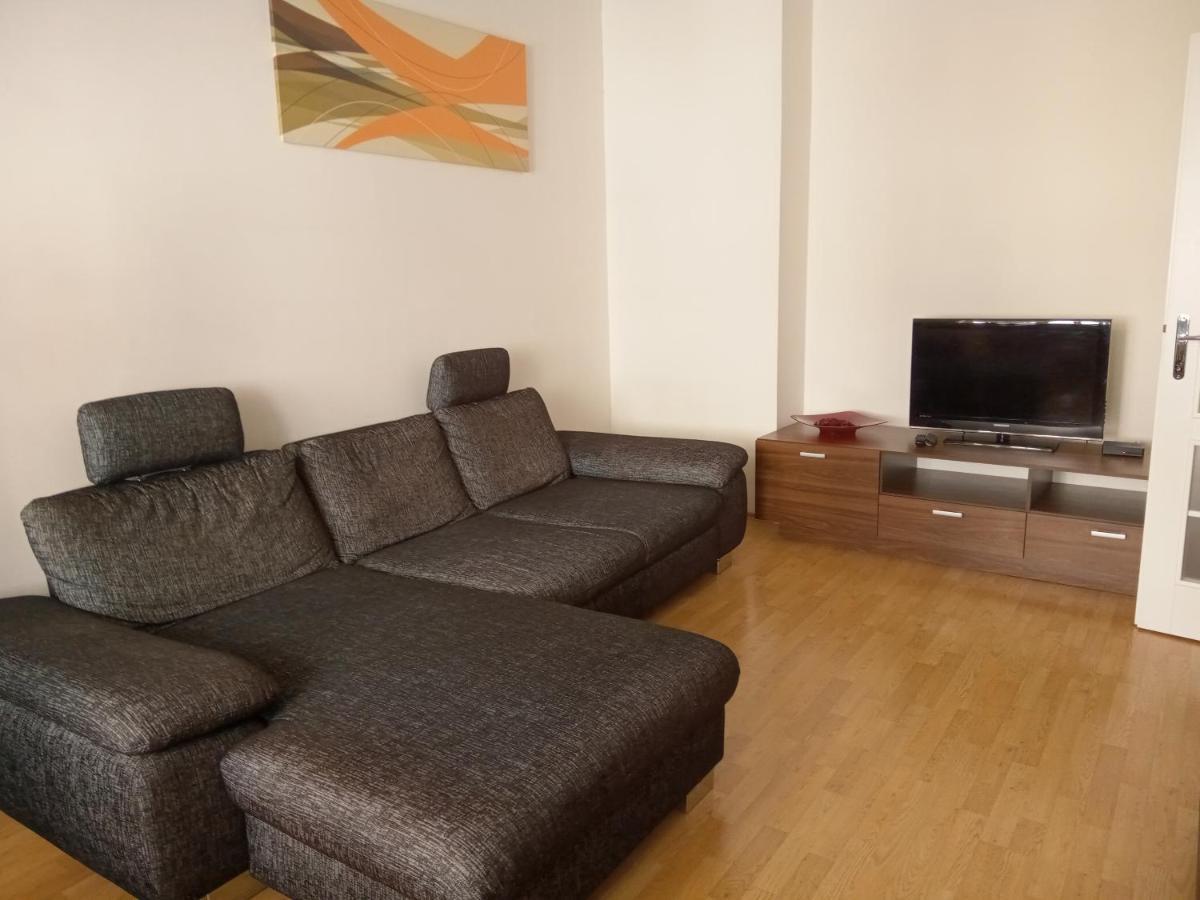 Lion Apartments In Historical Center, Bratislava Old Town Luaran gambar